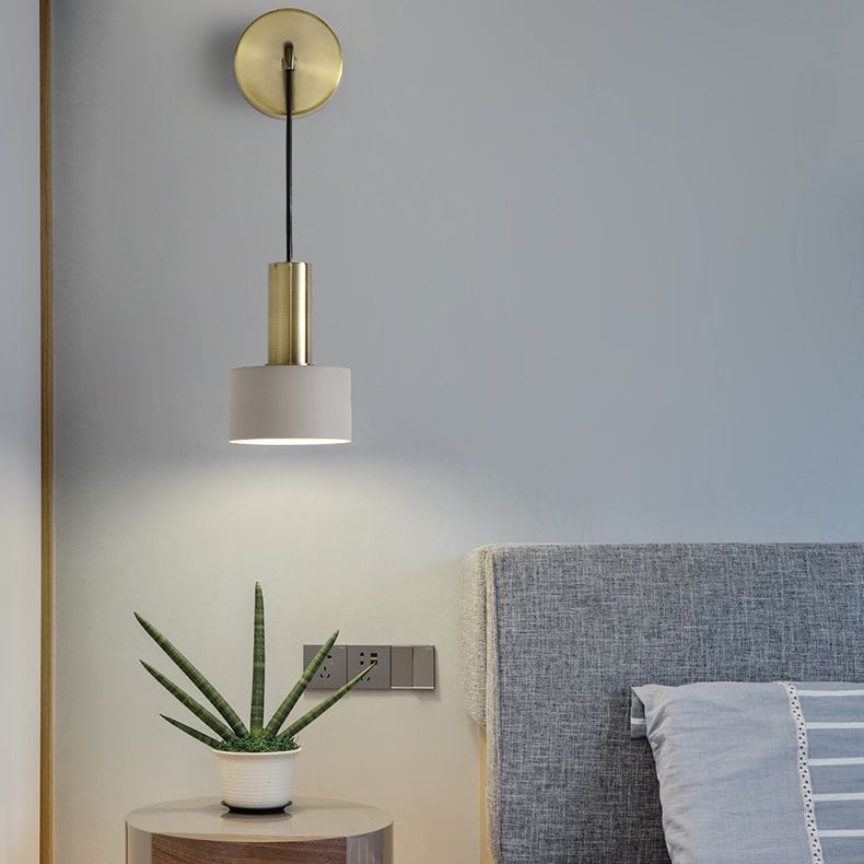 1 Licht lineare und halbe Zylinder Wandleuchte moderne einfache Stilbeleuchtung in Gold