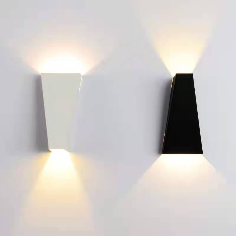 Geometrische Schatten Metallwandbeleuchtung moderner Stil 2 Lichter Wandleuchte Leuchte
