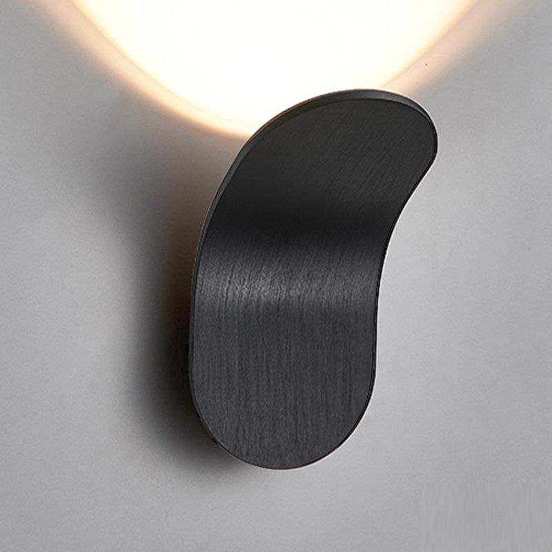 Modern LED Wall Sconce Geometric Shape Wall Light with Metal Shade for Living Room