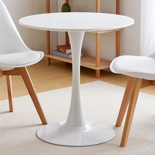 Eenvoudige stijl huis vaste houten eettafel ronde vormtafel met tulpbasis