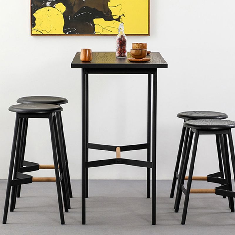 Contemporary Round Backless Armless Bar Stools with Metal Legs