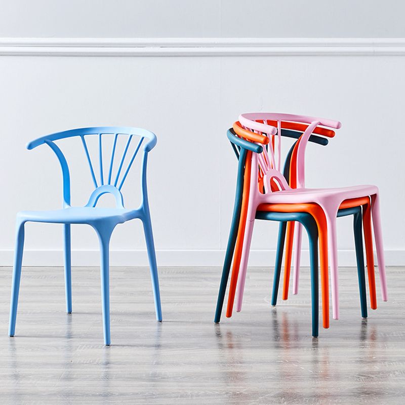 Chaise de salle à manger empilable en plastique à dossier de Wishbone de chaise contemporaine à la maison