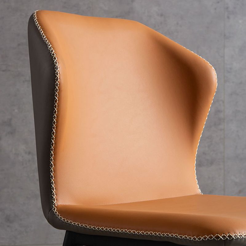 Chaise d'appoint d'intérieur industrielle Chaise de salle à manger rembourrée en métal à oreilles (Ensemble de 2)
