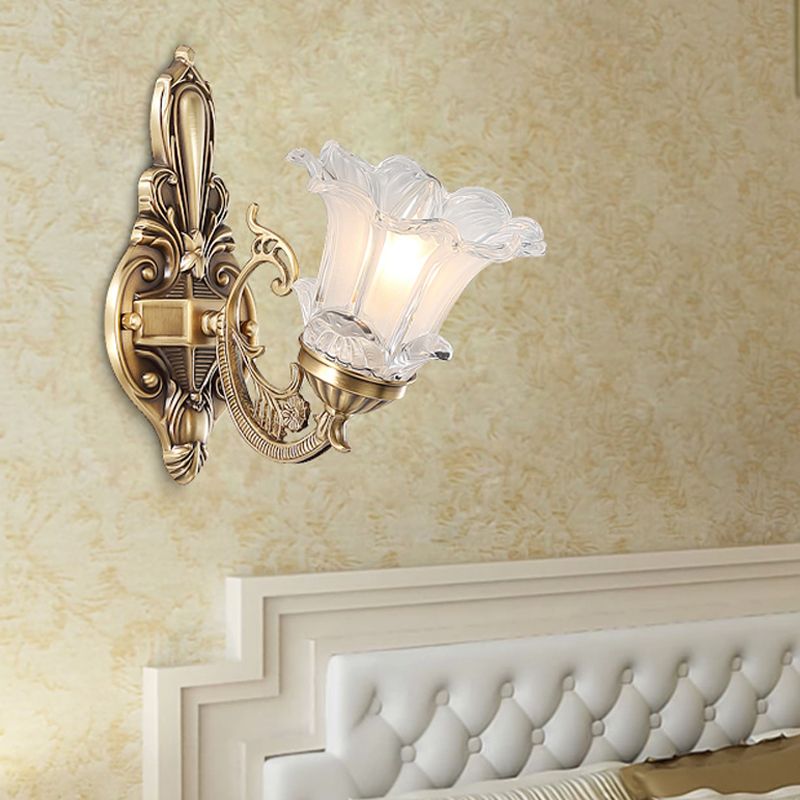 Latón 1/2 bulbos iluminación de pared campo