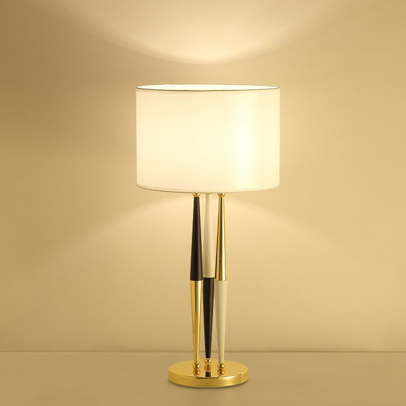 1 Bulb Living Room Table Light Contemporary White Desk Lamp with Drum Fabric Shade