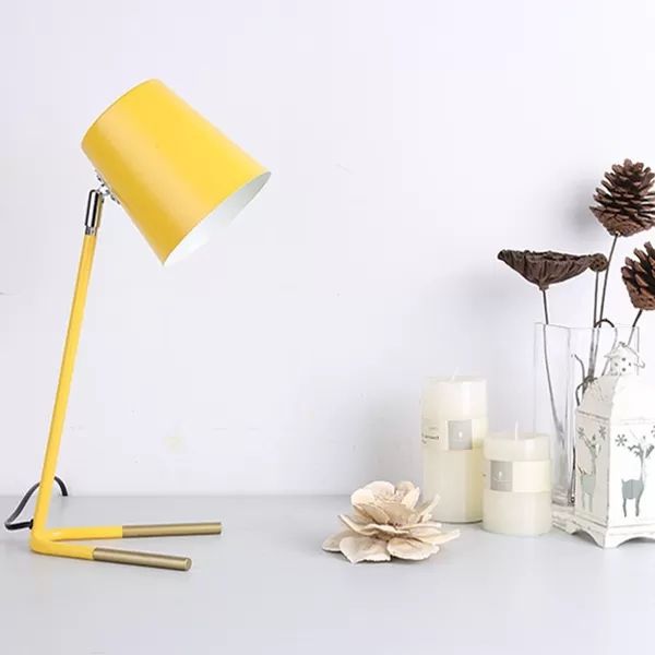 1 lumière de bureau de godet avec bouchon de cordon nordique en métal petit voyant de table pour salle d'étude