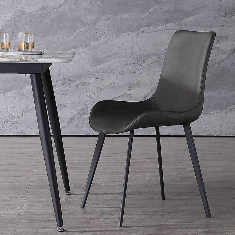 Chaise de salle à manger incurvée en cuir moderne, finition mate, chaise Parsons pour brasserie
