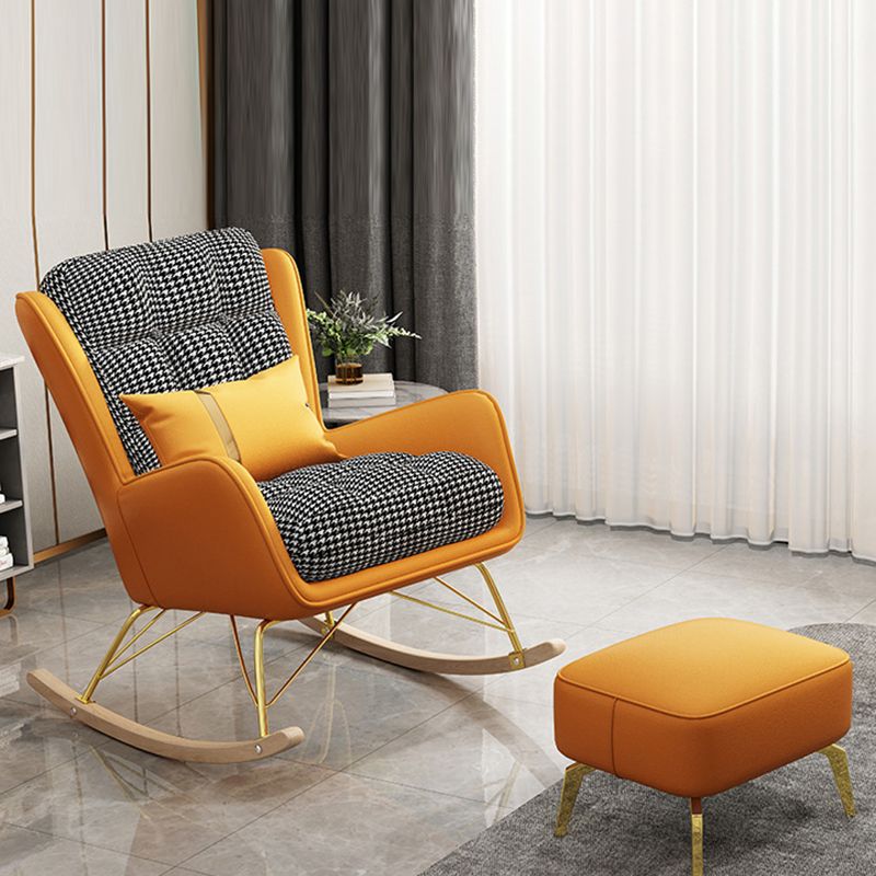 Modern Style Rocker Chair Metal Frame Spindle Rocker Chair with Cushion