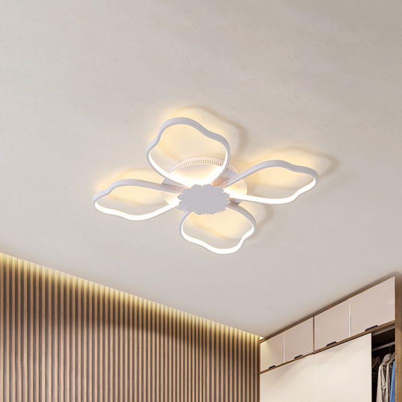 White Clover LED Close to Ceiling Light Minimalist Aluminum Flush Mount Lighting in Warm/White Light