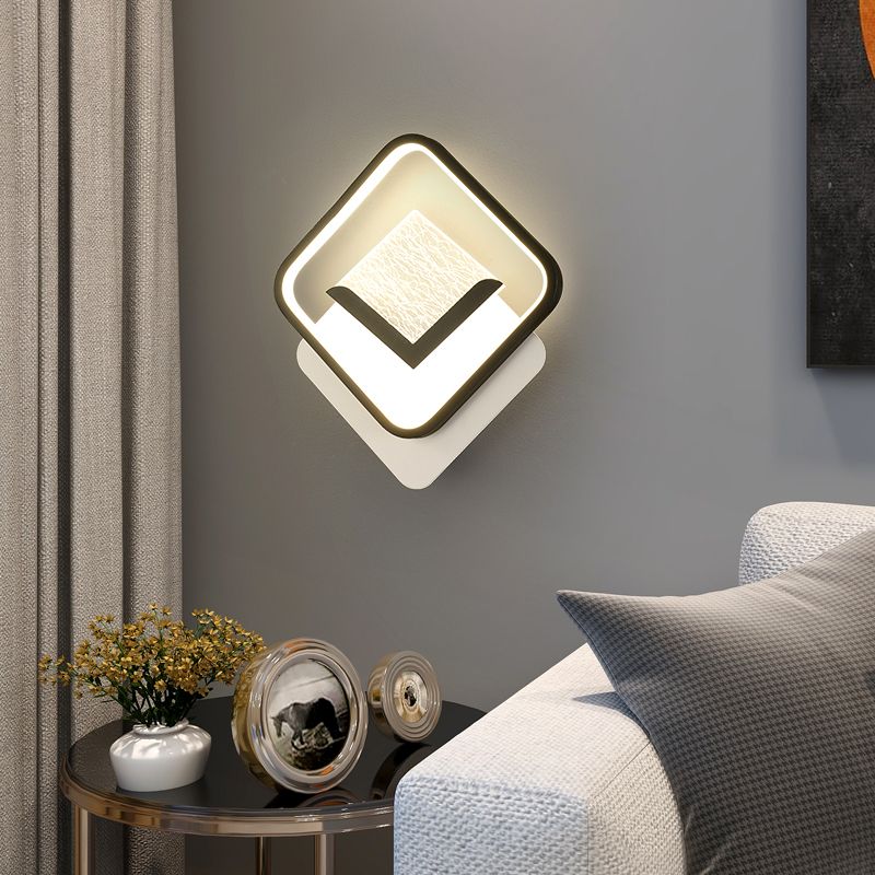 Fun a parete a parete geometrica bianca