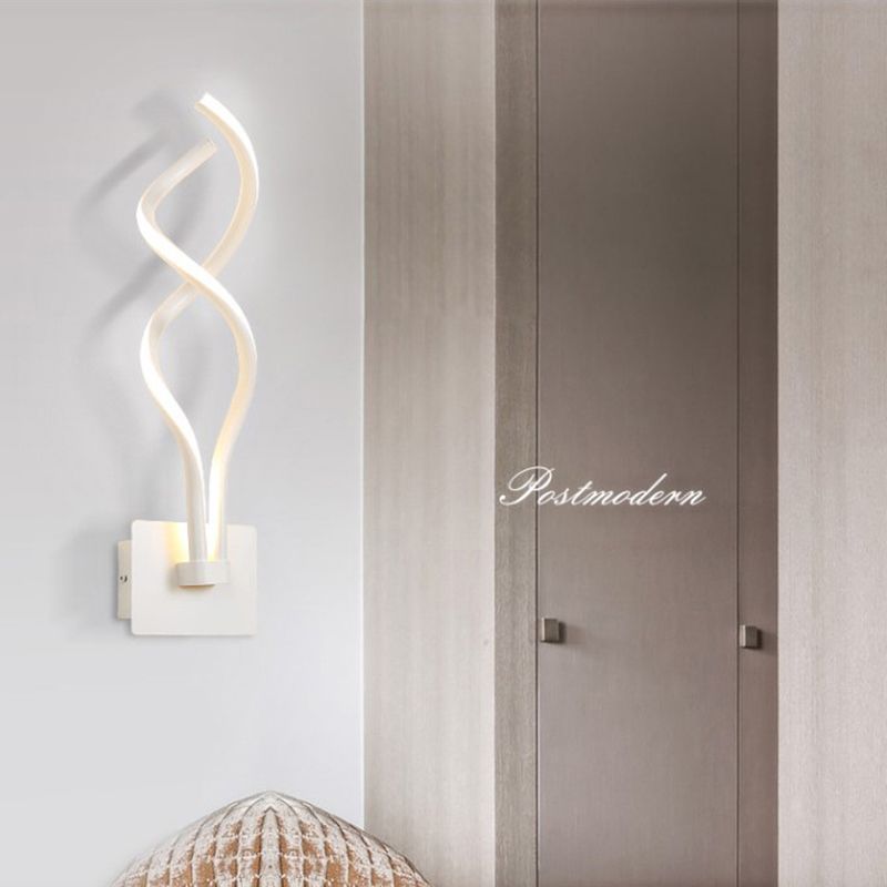 Moderno minimalista a parete LED Light Light Alluminio Sconcetto parete lineare con tonalità di plastica