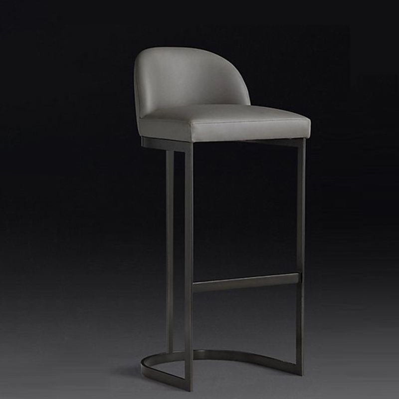 Glam Faux Leather Bar Stool Footrest Counter-height Stool for Dining Room