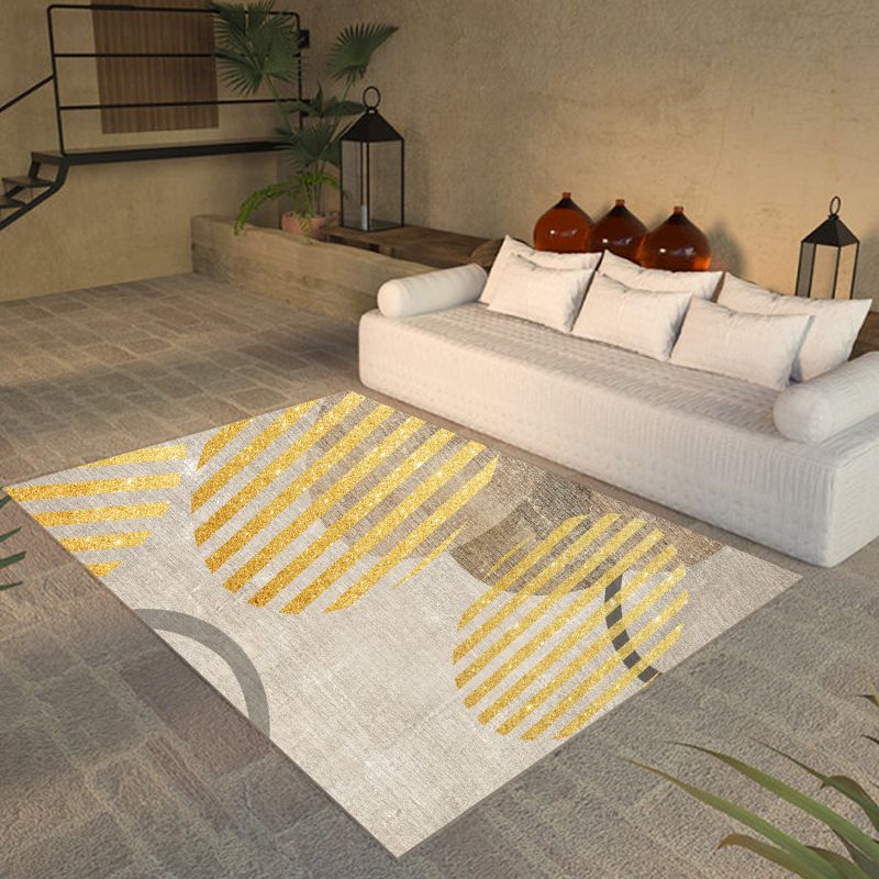 Black Modern Rug Polyester Graphic Rug Washable Indoor Rug for Living Room