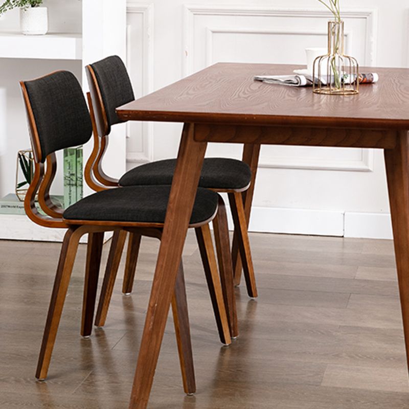Chaise d'appoint contemporaine à la maison, chaise de salle à manger en bois rembourrée à dossier ouvert