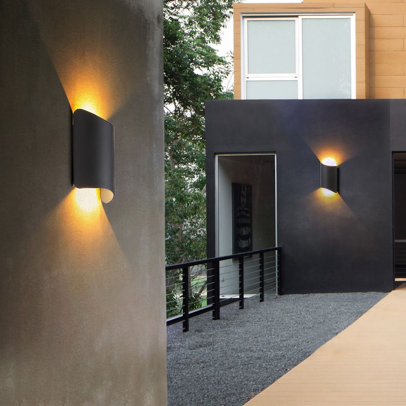 Black 2-Light LED Wall Lamp in Modern Simplicity Aluminium Waterproof Wall Light with Glass Shade