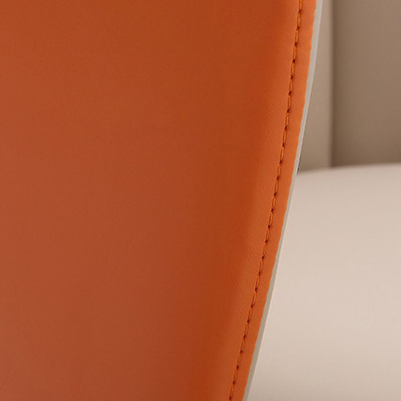 Chaise de salle à manger en métal moderne, chaises de salle à manger en simili cuir pour utilisation au restaurant