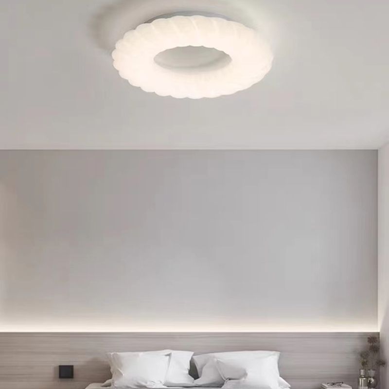 White Shaded Ceiling Light Contemporary LED Flush Mount Lighting for Home
