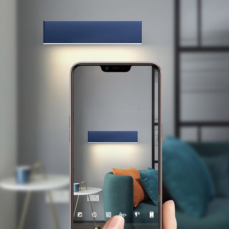 Amplia de pared de hierro forjado rectangular en una moderna lámpara de pared de macarrón de estilo minimalista con sombra acrílica