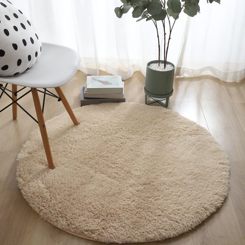 Minimalistischer runder Teppich für den Innenbereich, einfarbiger Teppich, schmutzabweisender Polyester-Teppich für das Wohnzimmer
