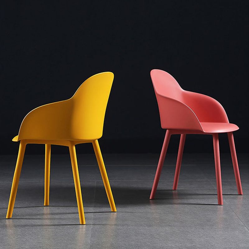 Silla de comedor estilo moderno Silla auxiliar con brazo de cocina y patas de plástico