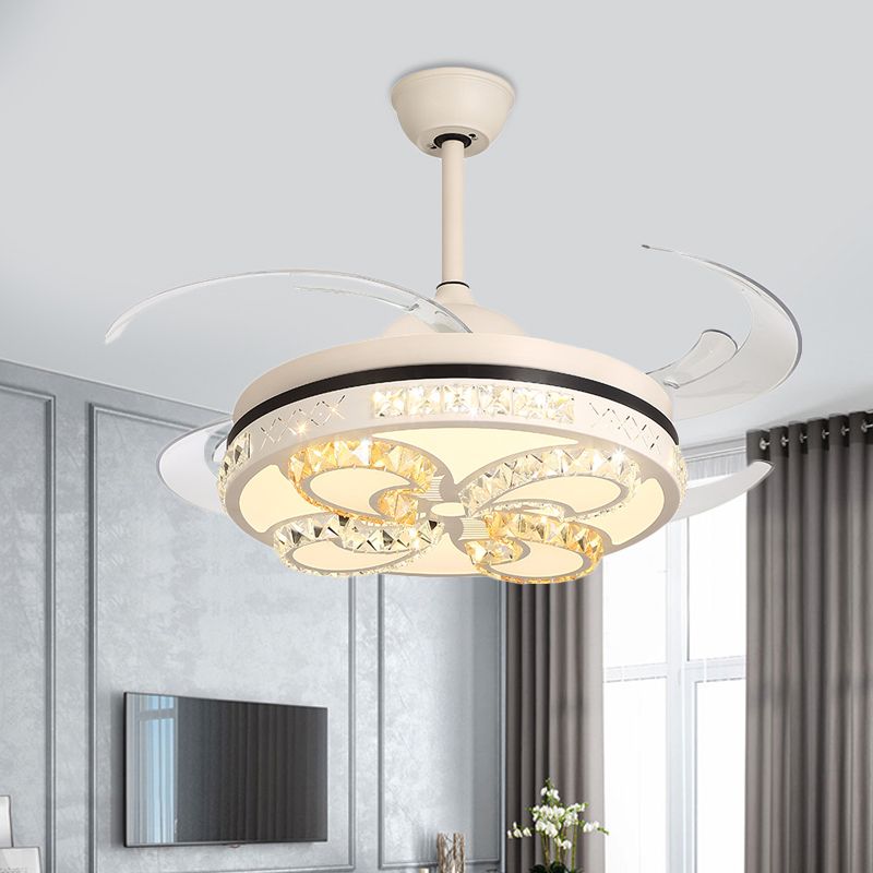 Modernisme ronde plafondventilatorverlichting 42 "Breedte LED Acryl Semi Flush Mount Light in Cream met kristalaccent, 4 heldere messen