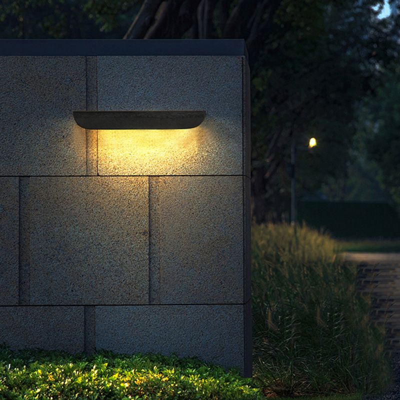 Modernism Wall Sconce Curved Outdoor Sconce Light Fixture for Courtyard