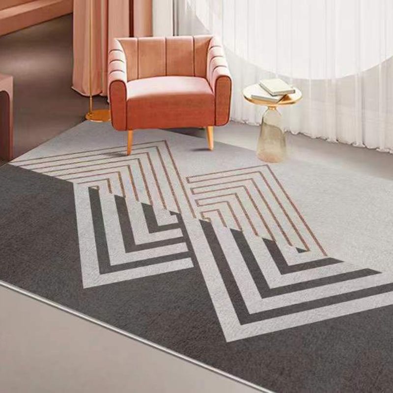 Dark Grey Casual Carpet Polyester Striped Carpet Stain Resistant Carpet for Home Decor