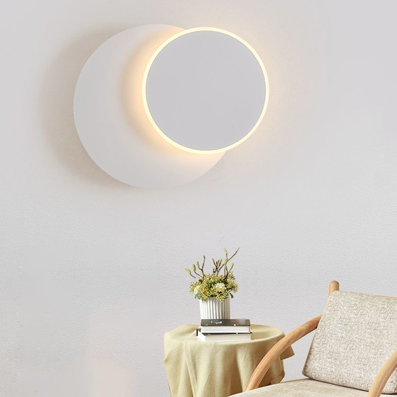 Nordic Style Iron Wall Light Geometry Shape Rotatable Wall Lamp for Bedroom