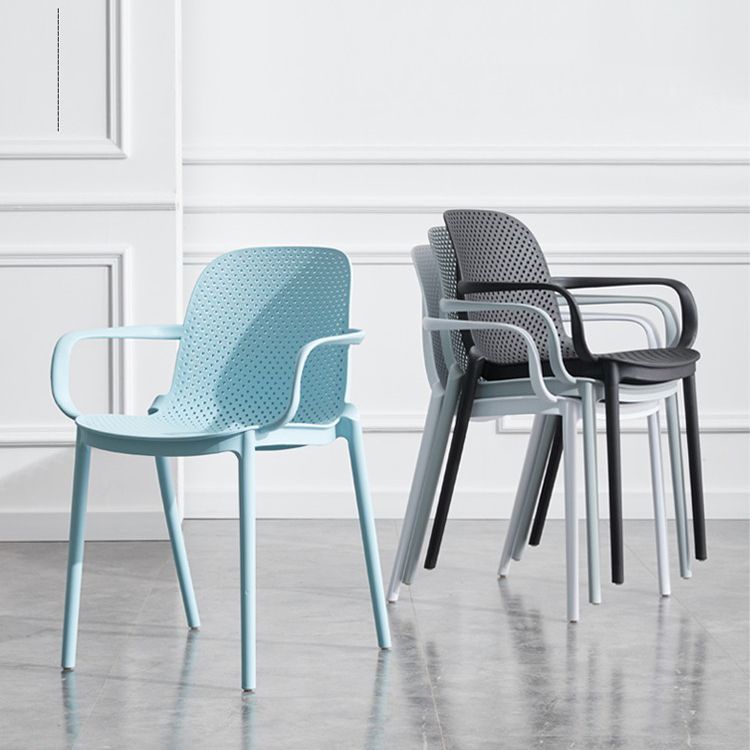 Sillones de comedor de plástico de estilo moderno con respaldo sólido que cena la silla lateral