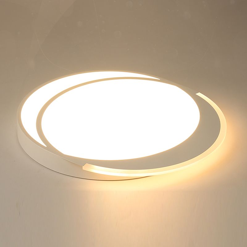 Metal Round Shape Flush Mount Light Modern 1-Light Flush Mount Ceiling Light in White