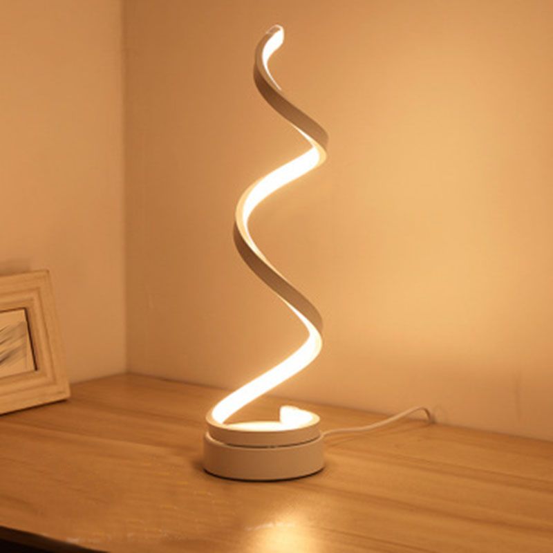 Eenvoudstijl tafel licht metalen slaapkamer led nachttafel lamp