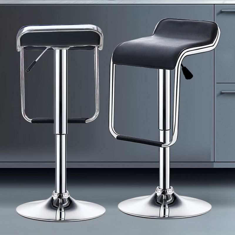 Industrieller, mit PU-Leder gepolsterter Barhocker, höhenverstellbare, drehbare Barhocker