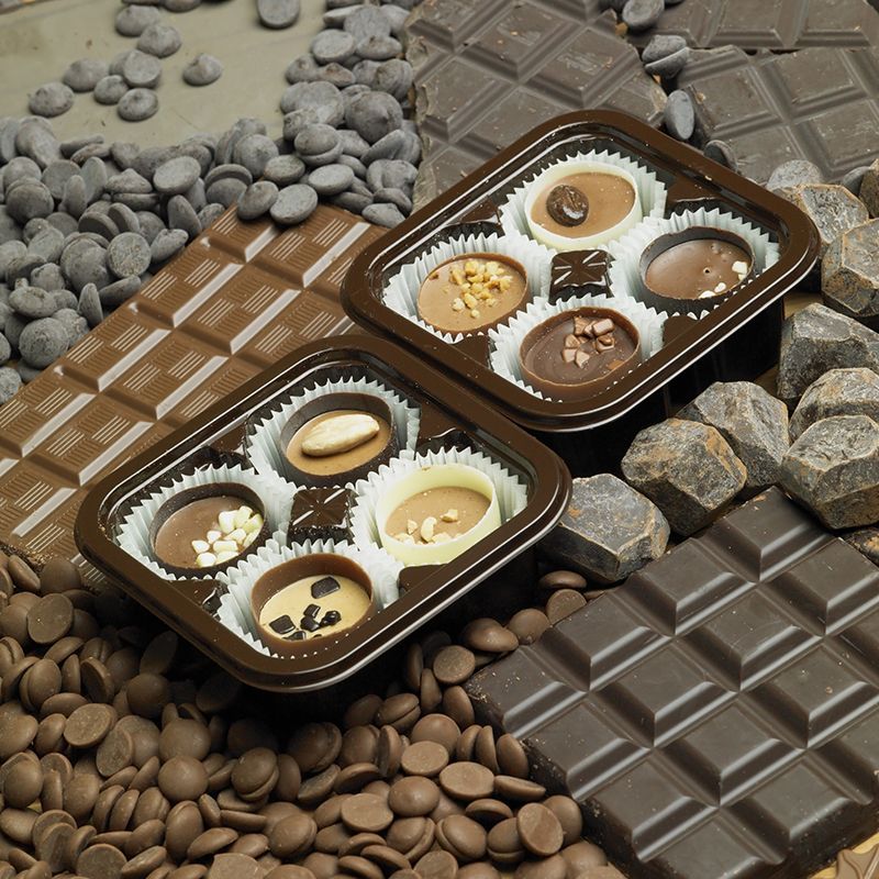 Light Color Chocolate Mural Stain Resistant Contemporary Dessert Shop Wall Covering