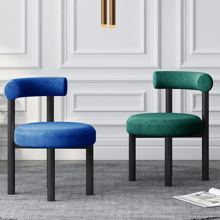 Silla lateral de terciopelo estilo diseñador, respaldo abierto, acabado mate, silla de comedor