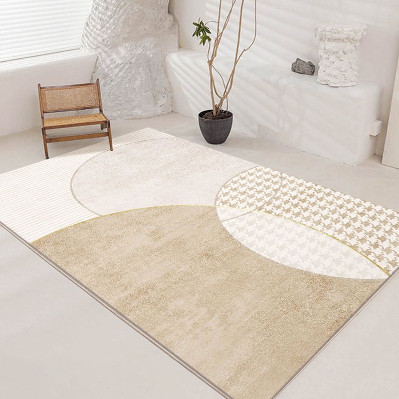 Apricot Modern Rug Geometric Pattern Polyester Area Rug Non-Slip Backing Rug for Home Decor