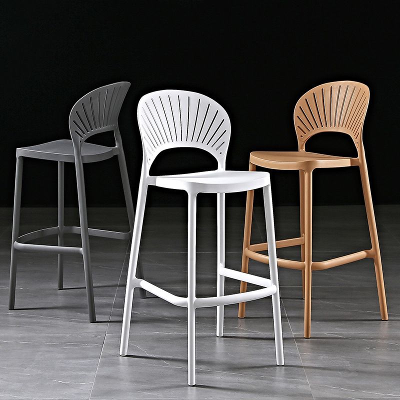 Taburete de bar de plástico de estilo nórdico con respaldo de 4 patas, taburete de bar colorido