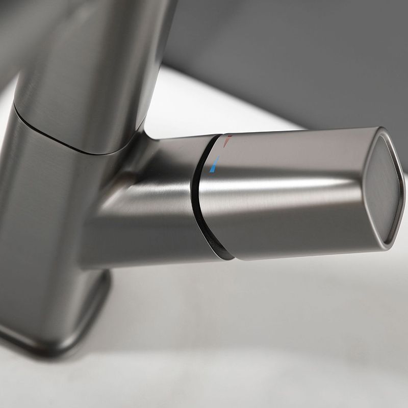 Modern Vessel Sink Faucet Solid Color Metal Centerset Faucet for Bathroom