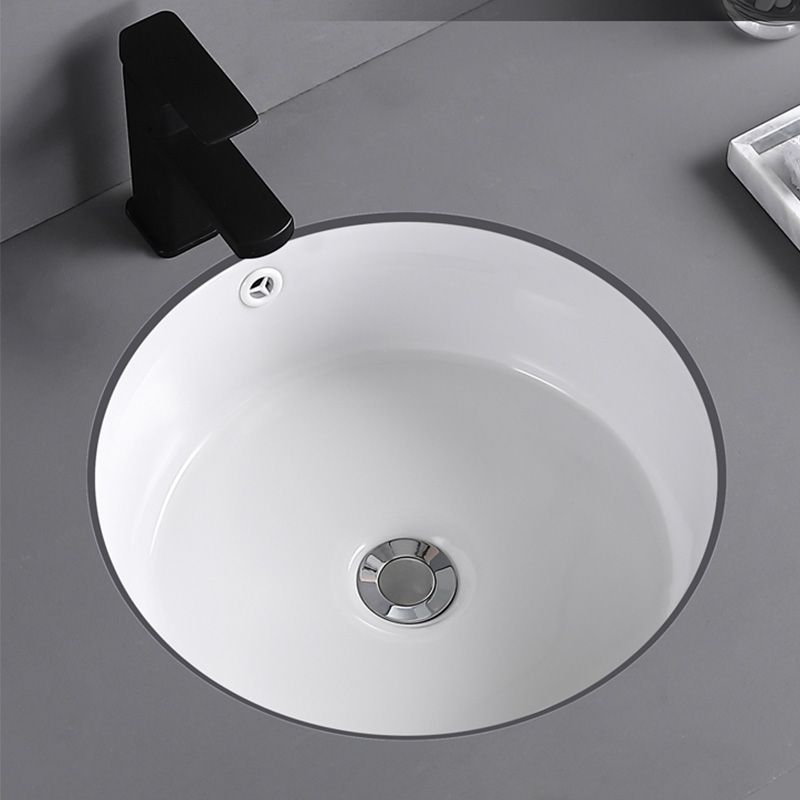 Traditional Undermount Vanity Sink Round Porcelain with Overflow Basin Sink