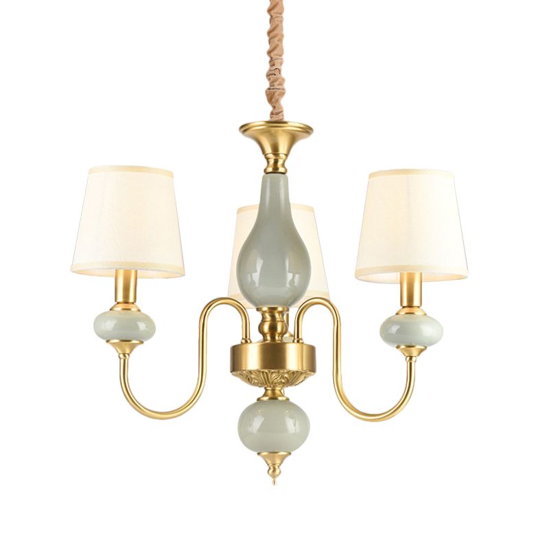 Brass Swooping Braccio lampadario Aiughting Freeture Classic Metal 3 Luci da pranzo Lampada sospesa con tonalità in tessuto a cono