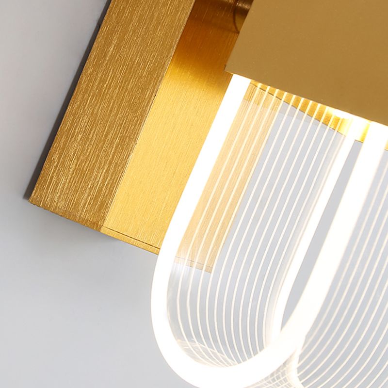 Modern Style Metal LED Wall Light Fixture Creative Wall Light Sconce for Bedroom