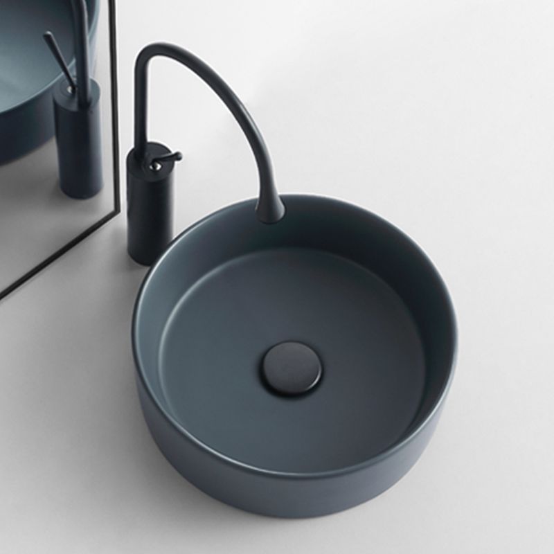 Modern Bathroom Sink Porcelain Round Vessel Sink with Pop-Up Drain