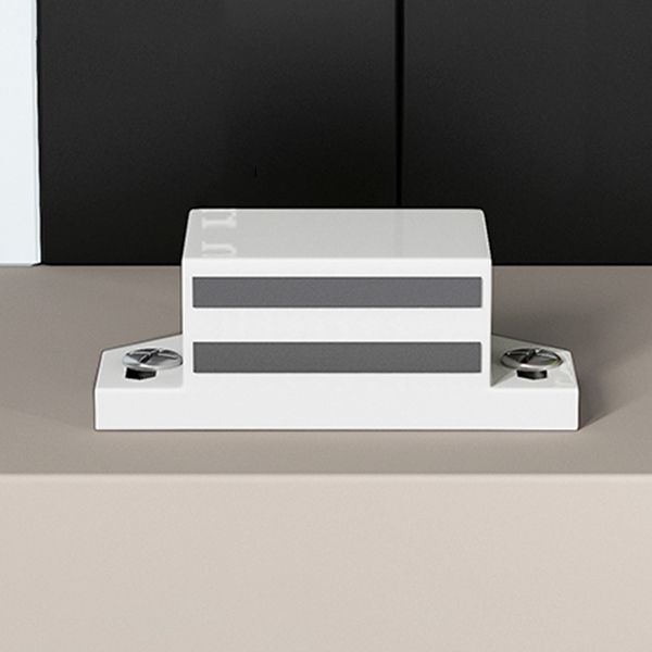 Libreria verticale standard glam in legno fabbricato con porte di vetro