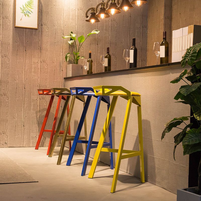 Modern Stackable Backrest Counter Stool Iron Cafe Bar Stool with Cushion and Pedal