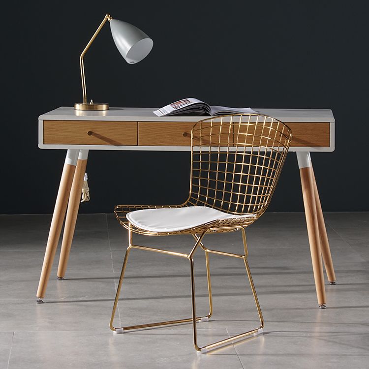 Chaise d'appoint de salle à manger en métal Glam, chaise rembourrée sans accoudoirs à dossier croisé pour salle à manger