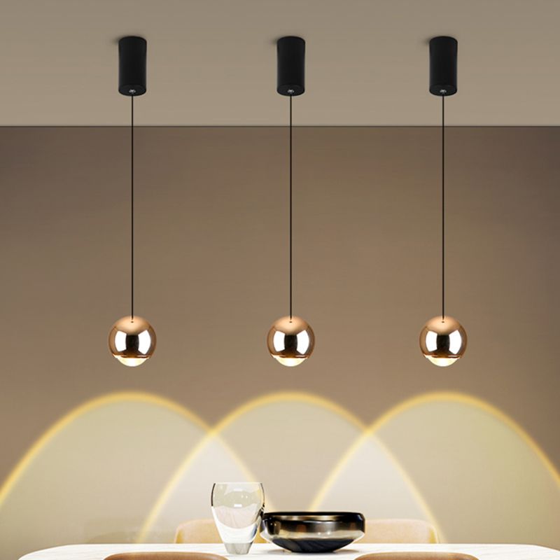 Postmoderne Aluminium -Anhänger Light Globe Form Hanging Anhänger für Wohnzimmer