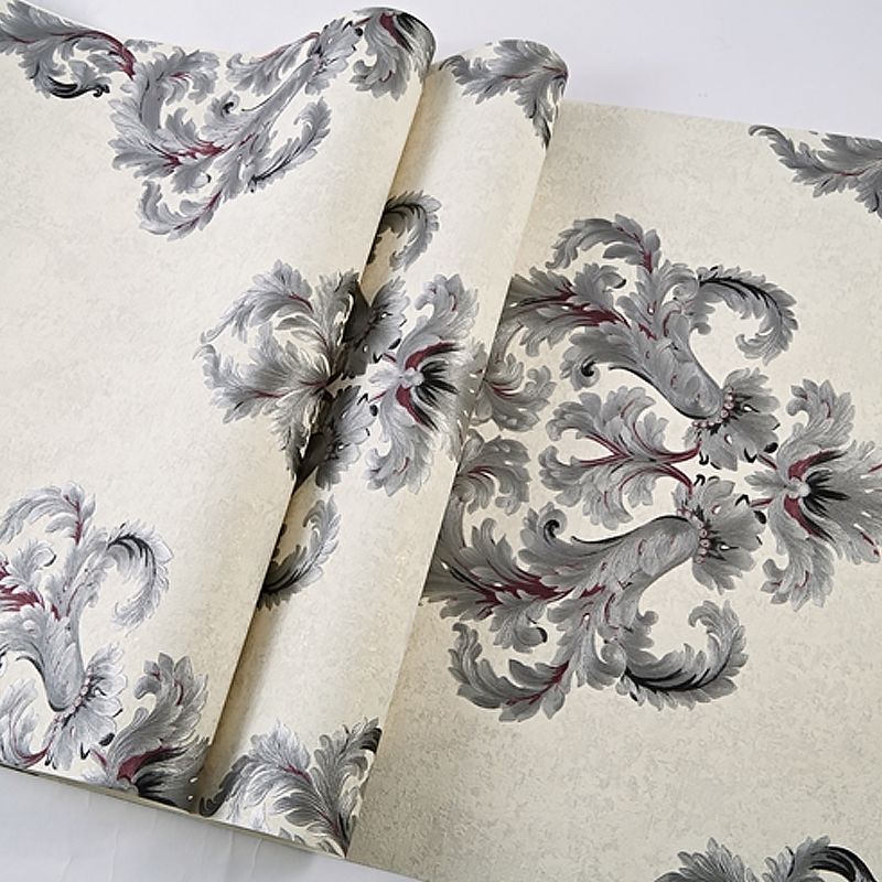 Floral Damask Wallpaper Glam 3D Embossed Wall Covering in Light Silver for Bedroom