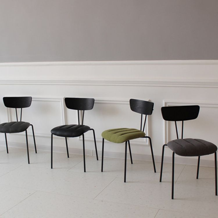 Chaise latérale de finition mate en métal de style industriel, chaise latérale à dossier ouvert pour salle à manger