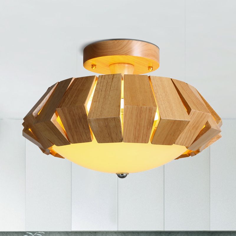 Semplice geometrico in legno semifulto a filo a filo a sfioramento con ciotola in vetro bianco