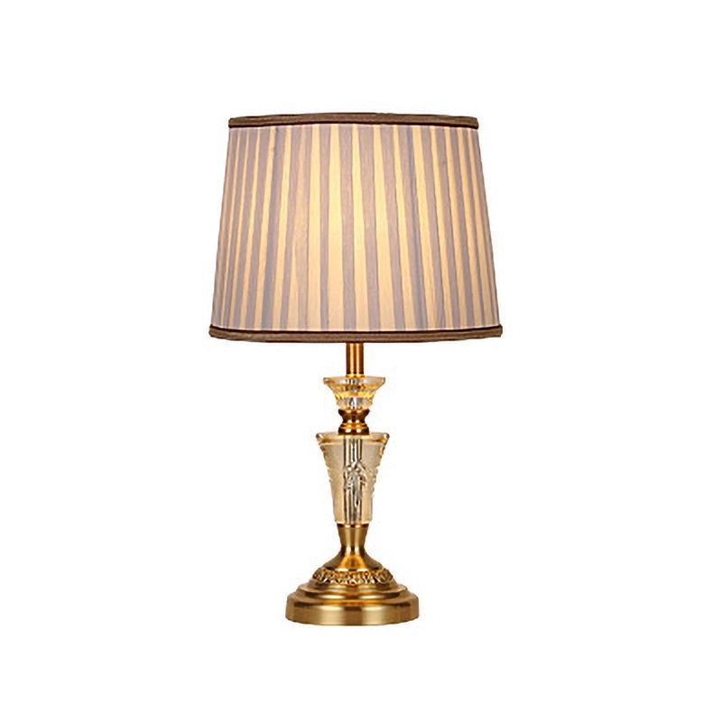 Lámpara de mesa de noche contemporánea de 1 bombilla, luz de libro de lectura de cono dorado con pantalla de tela