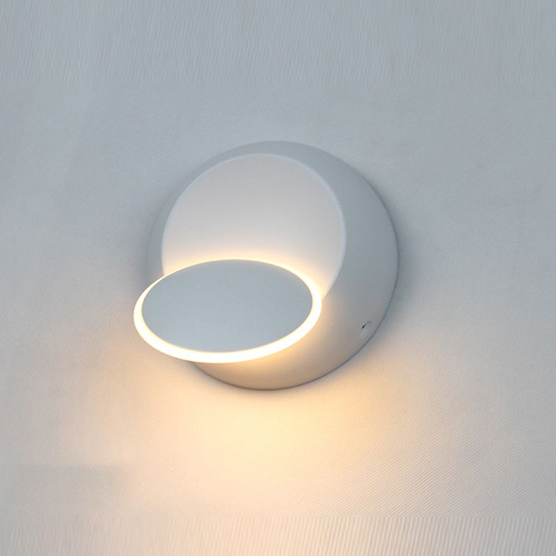Nordic Style Aluminum Wall Light Round Rotatable LED Wall Sconce for Bedroom